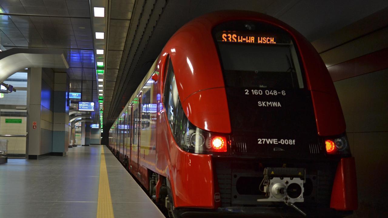 OBB Unveils First Double-Deck Railjet for High-Speed Travel