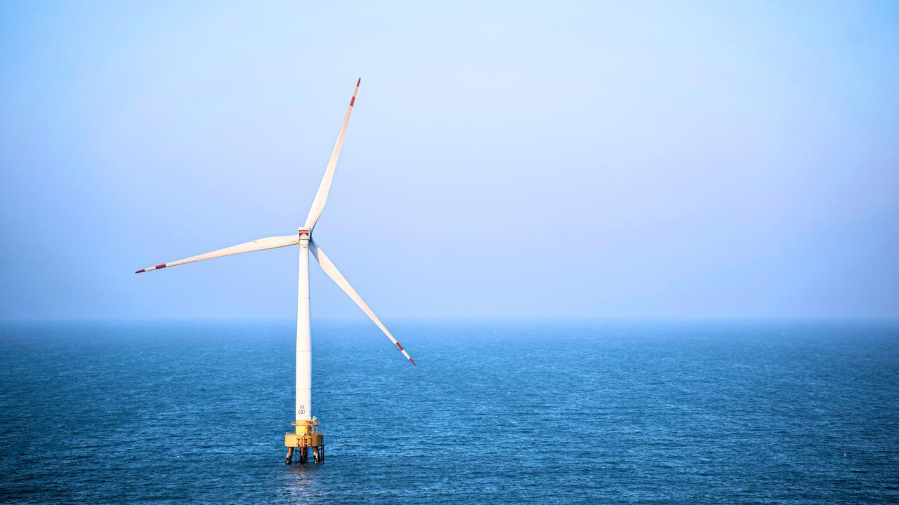 U.S. Offshore Wind Power Deals Face Delays and Uncertainty
