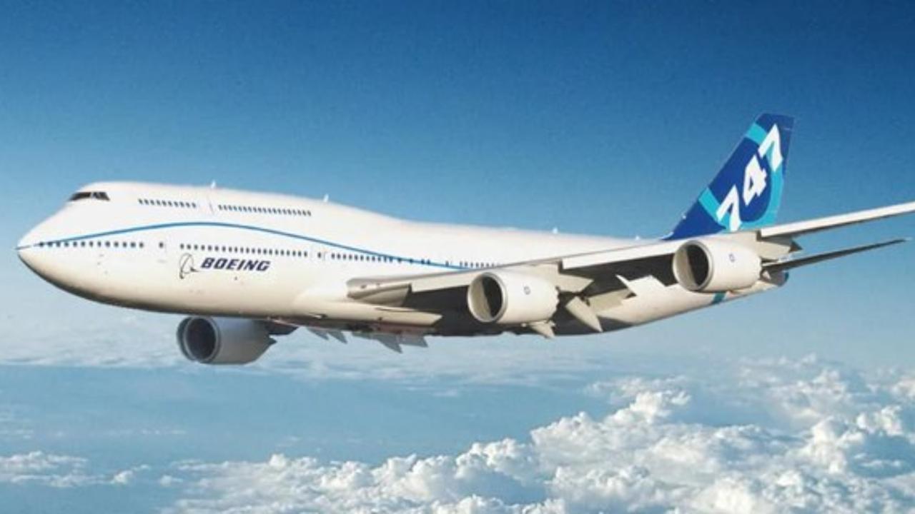 Dreamliner’s Smart Software Cuts Fuel Without Pilot Input