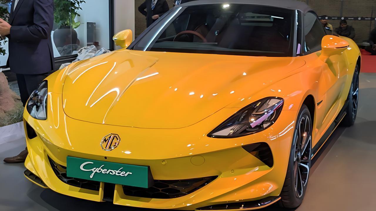 MG Cyberster Roadster Debuts in India at ₹75 Lakh