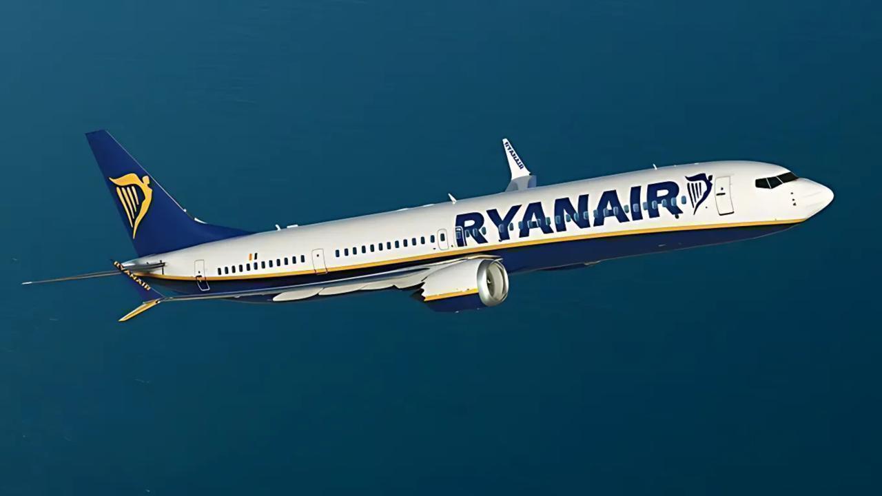 Ryanair Slashes French Winter Flights by 13% Over Ticket Tax Row