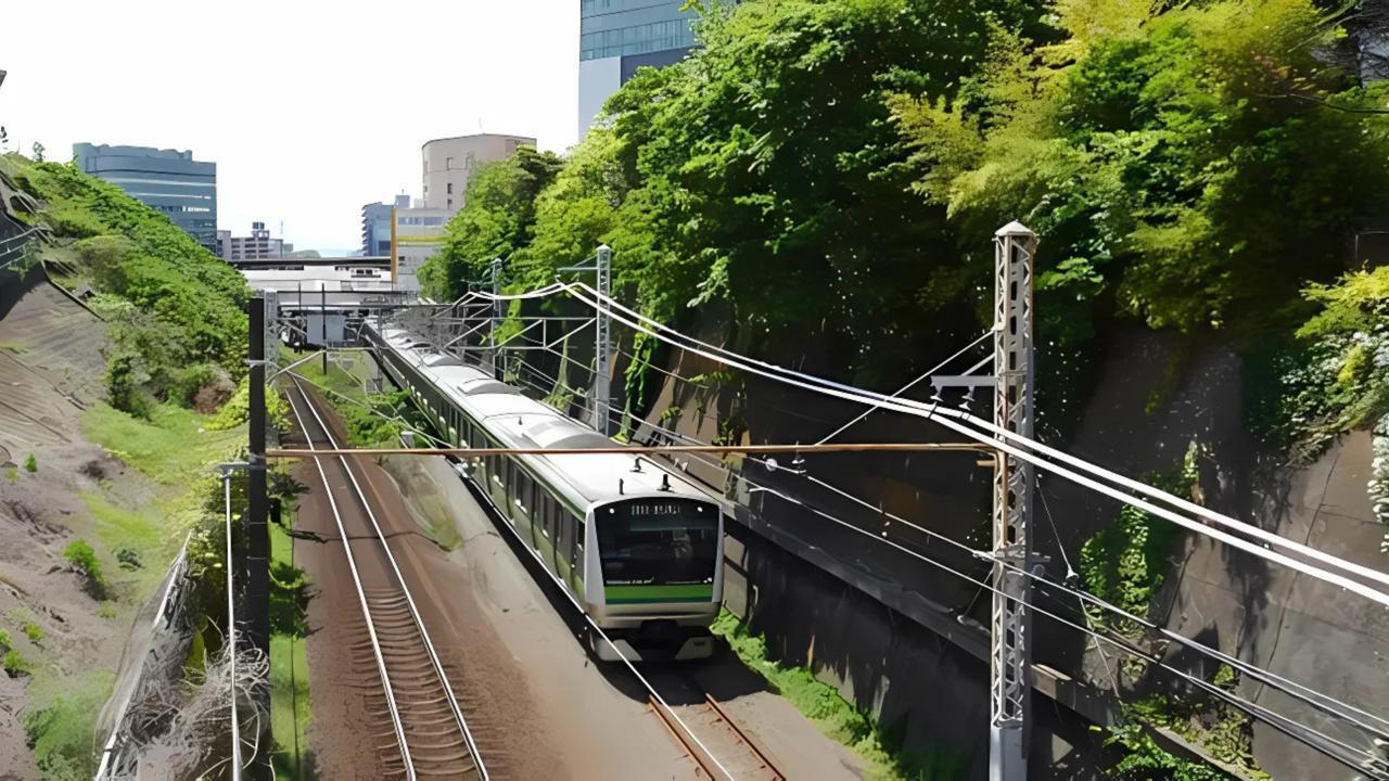 JR East to Raise Train Fares by 7% in March 2026