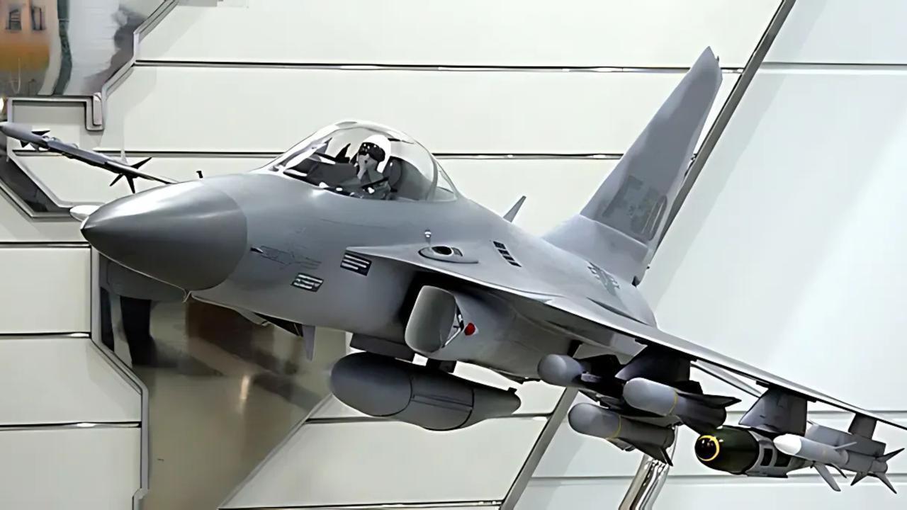 KAI Reveals KF-21EX Fighter with Internal Weapons Bay