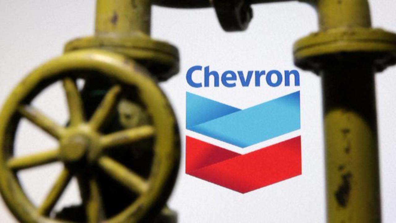 Chevron, Valero in Talks to Revive Venezuela Oil Flows