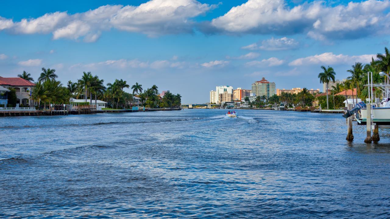 Russian Inland Waterway Transport Rises 30.5% in Six Months