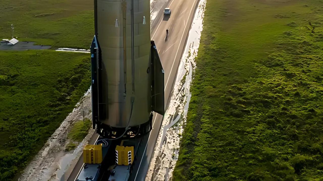 SpaceX Plans Starship Rideshare Service for 2026 Launch