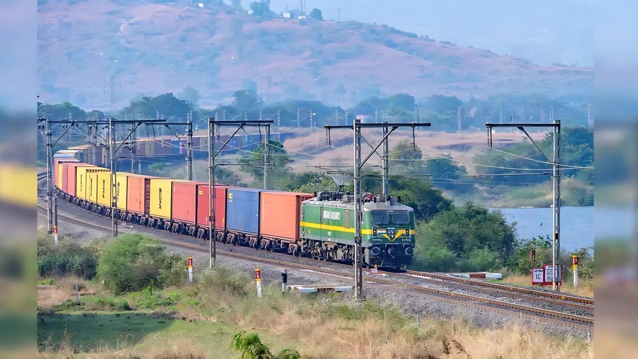 Budgam–Delhi Rapid Cargo Train Set to Transform Trade