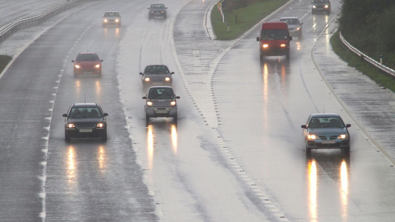 Heavy Rain in Delhi-NCR Halts Travel, Flights & Metro Services