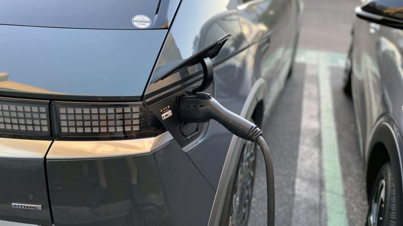 Moon Five Grant Brings EV Charging to Renters