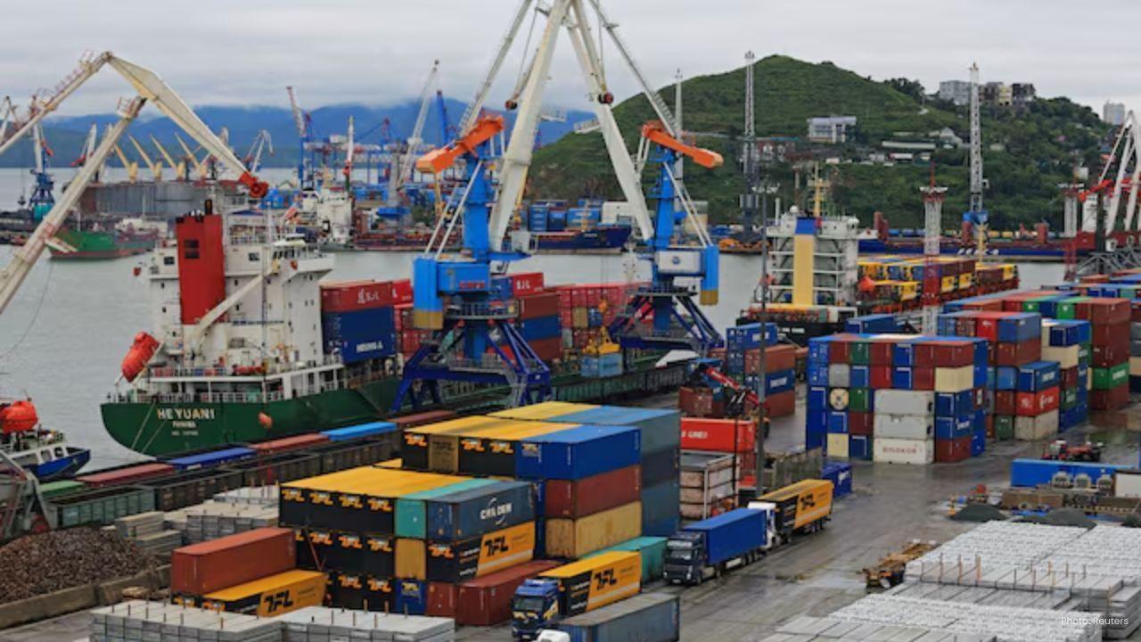 India’s Trade Deficit Falls to $26.1 Billion in August