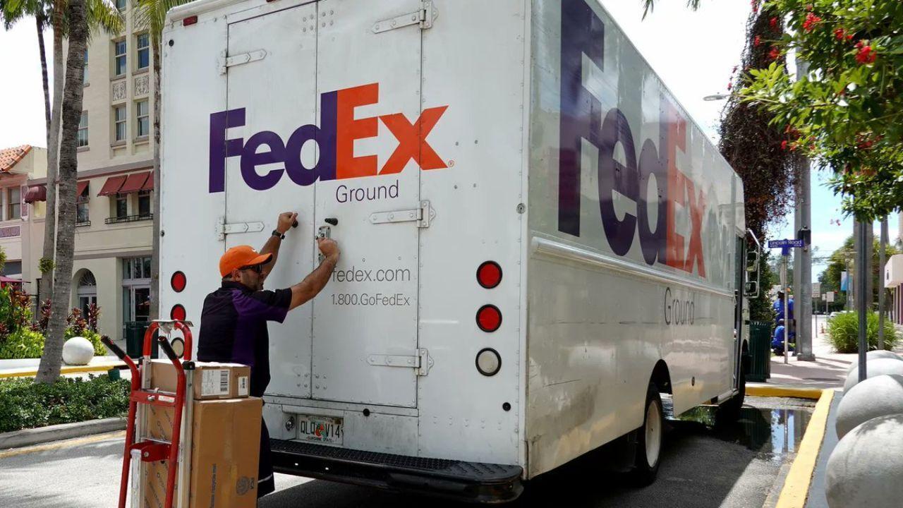 FedEx Announces 5.9% General Rate Hike for 2026