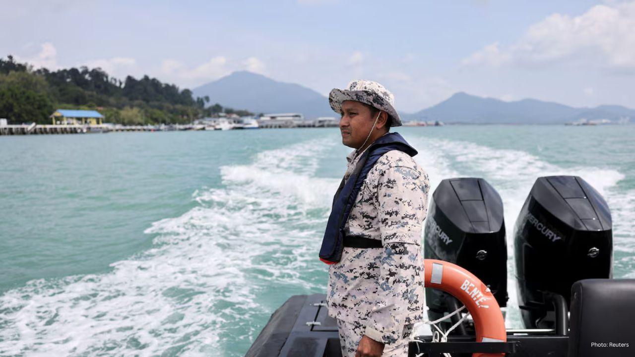 Rohingya Boat Sinks Near Thailand-Malaysia Border, 11 People Found Dead