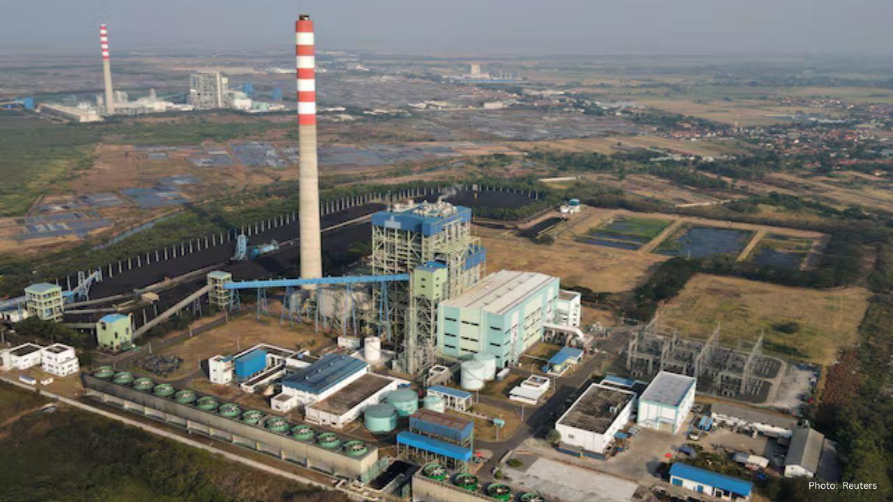 Indonesia Steps Back from Early Closure of Cirebon Coal Plant, Raising Climate Concerns