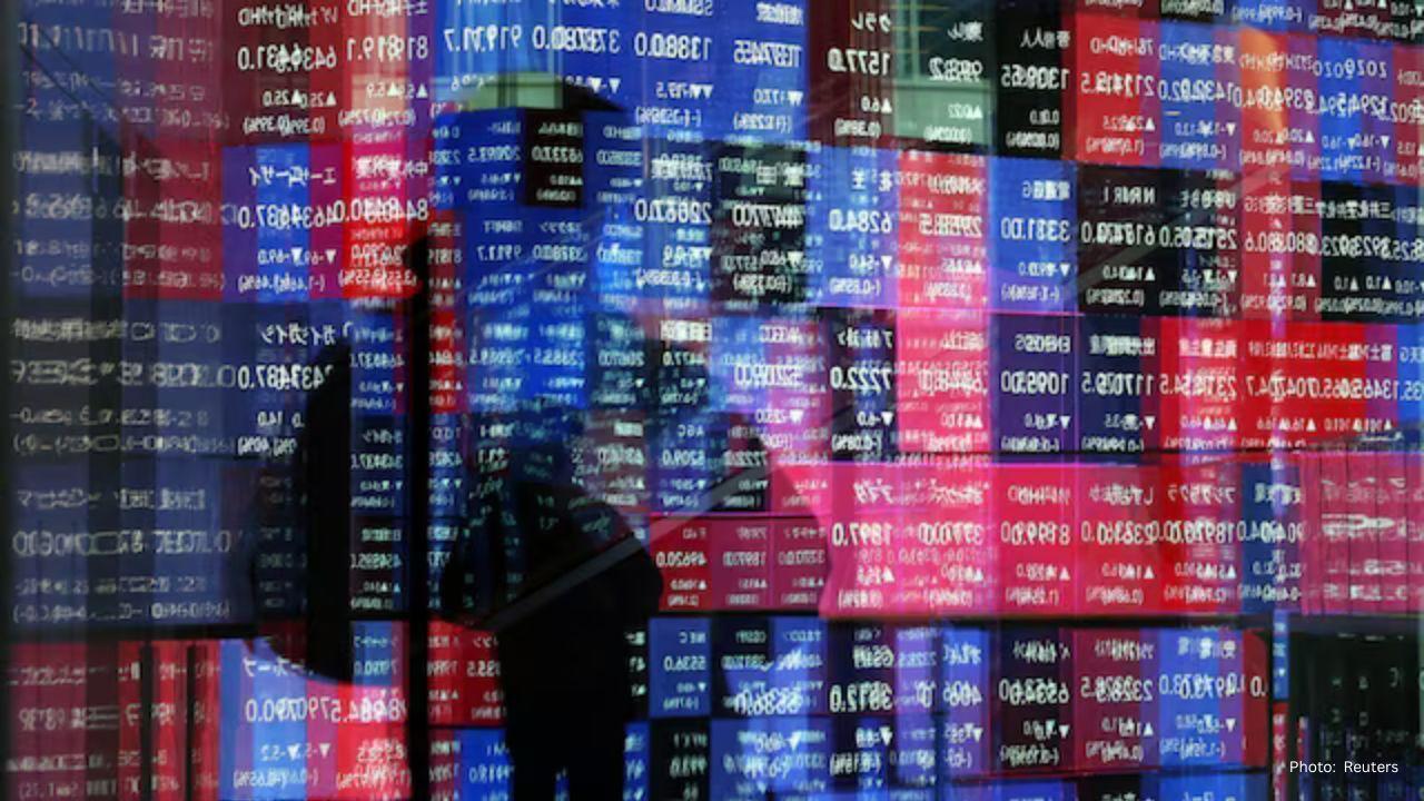 Asian Stock Markets Rise as Japan Lifts Interest Rates and Wall Street Stays Strong