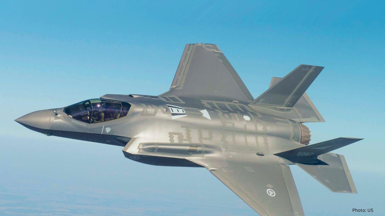 Lockheed Gets $1.7 Billion Even as Its Most Advanced Fighter Jet Faces Performance Concerns