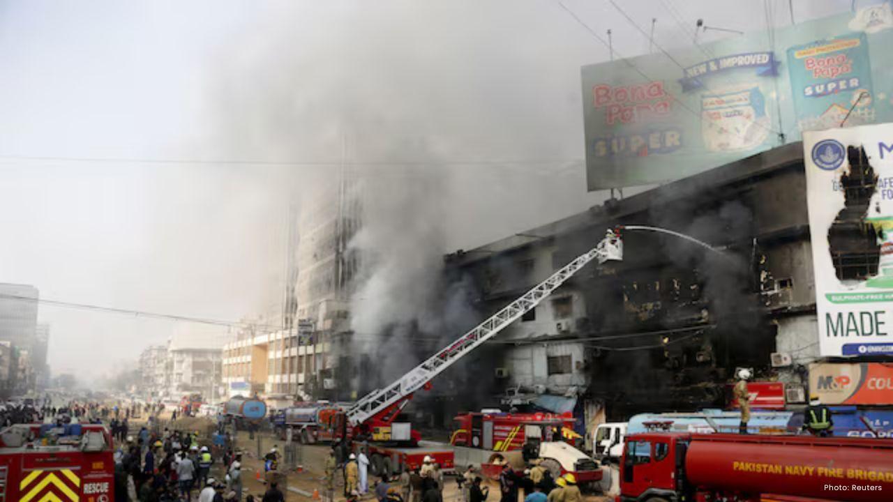 Karachi Mall Fire Death Toll Rises to 11 as Search Continues for Missing