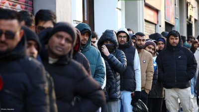 Spain’s Migrant Amnesty Plan Strains Services and Causes Rush for Applications
