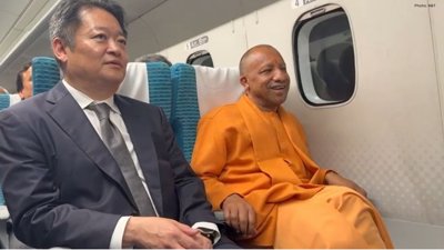 CM Yogi Rides 501 km/h Bullet Trai…