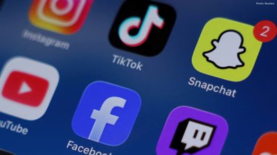 Judge Blocks Virginia Law Limiting Children’s Access to Social Media