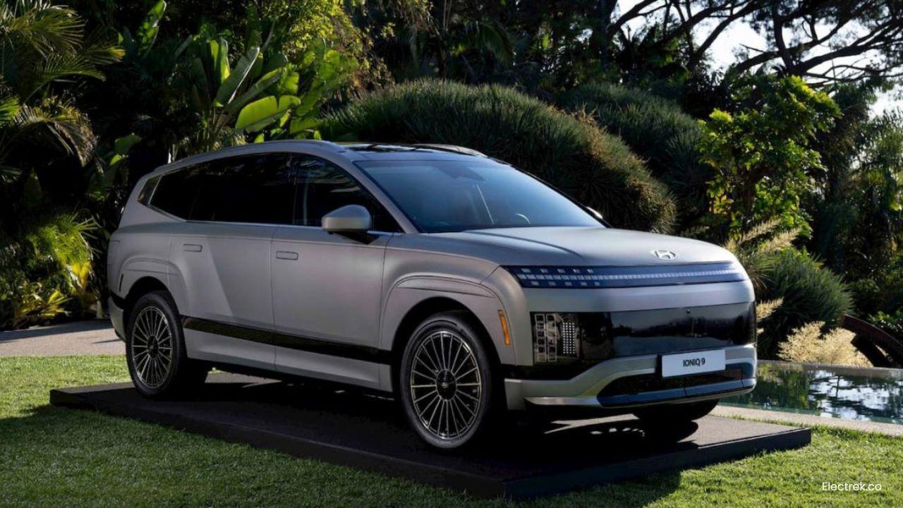 Hyundai Celebrates Ioniq 9 in Korea With More EV Discounts