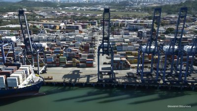 CK Hutchison Seeks $2B Damages in Panama Ports Dispute