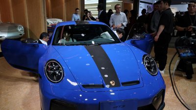 Porsche Targets Recovery With Cost Cuts and Combustion Engine Strategy