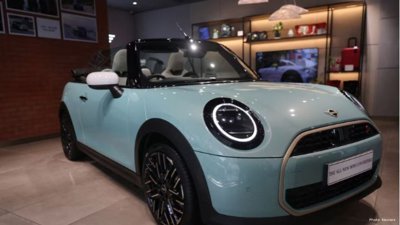 BMW Misses Forecast as Core Car Business Margin Falls in Fourth Quarter