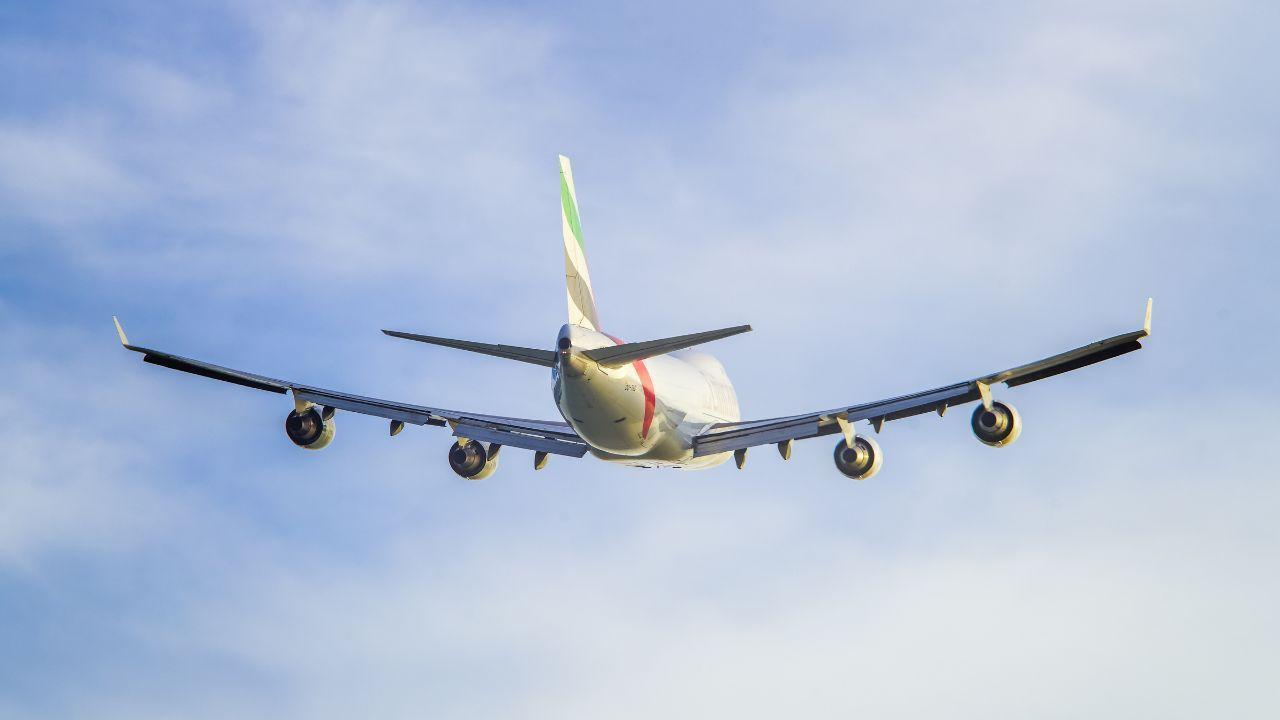 India Moves to Ease Jet Fuel Price Surge