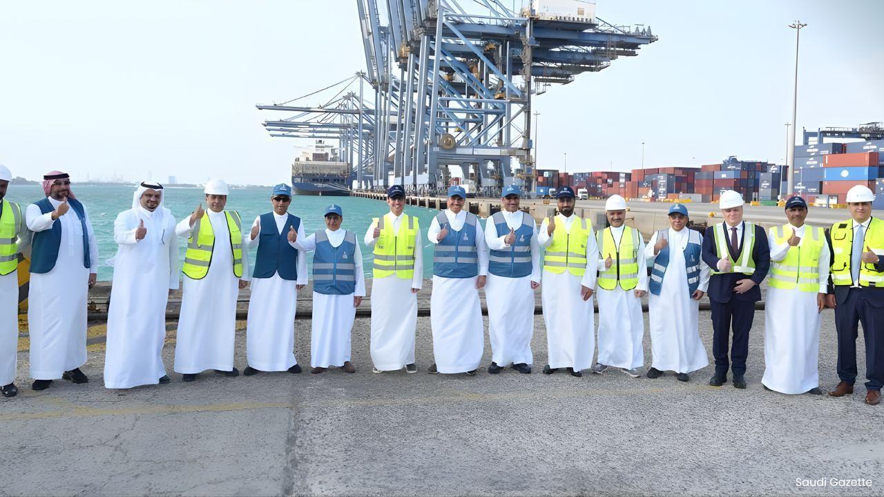 Saudi Reroutes Gulf Cargo to Red Sea Ports