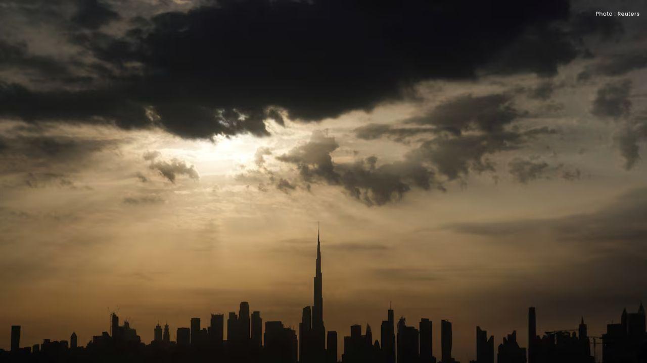 UAE Shuts Airspace Temporarily Amid Rising Middle East Tensions