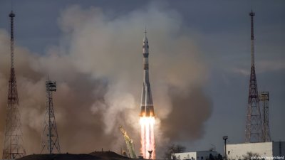 Russia Resumes Baikonur Launc…