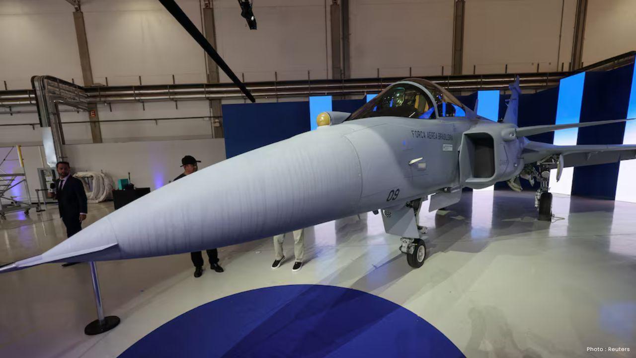 Saab Pushes Fighter Jet Deal in Peru Despite Political Challenges