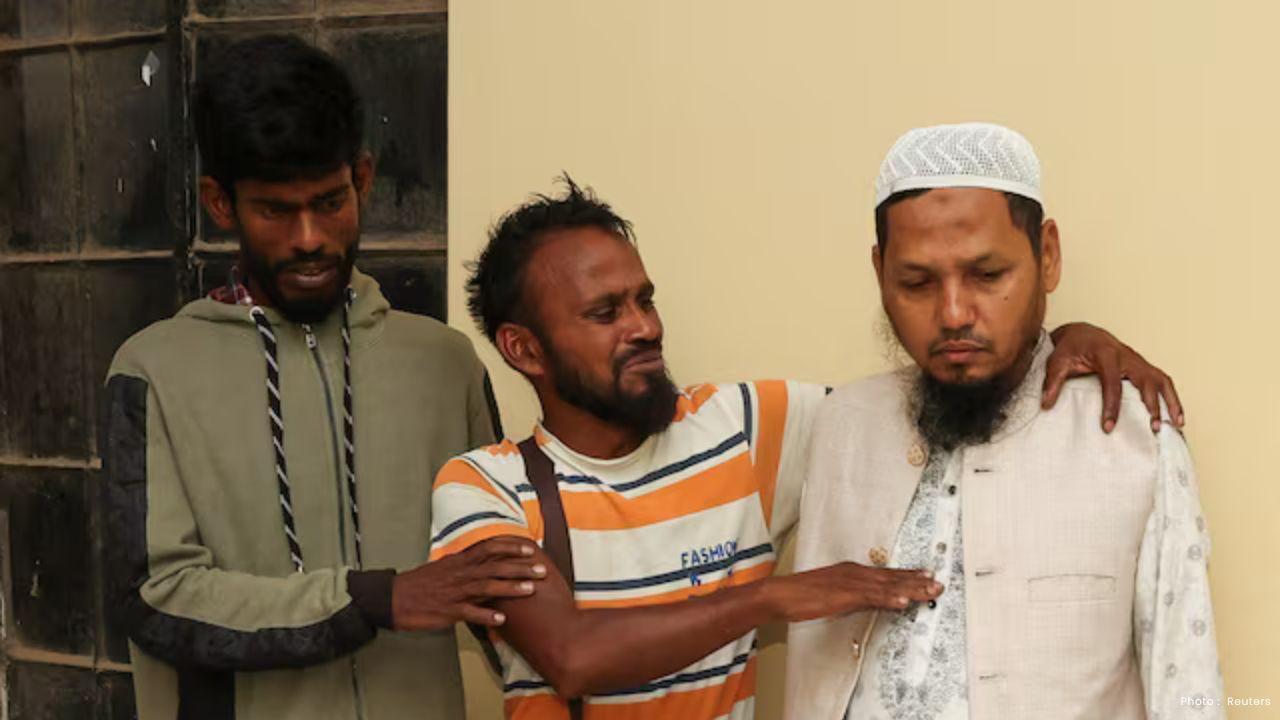 Bus Falls into River in Bangladesh, Dozens Killed in Ferry Tragedy