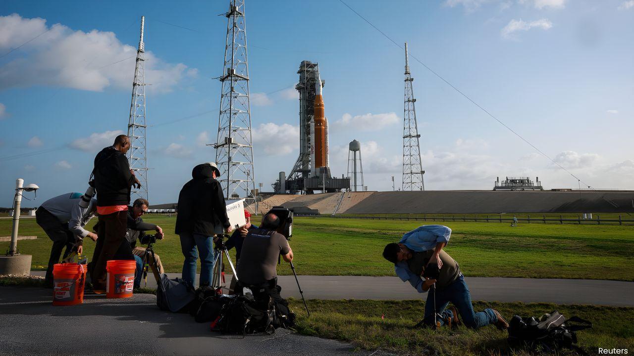 NASA Set for First Crewed Moon Return Since Apollo