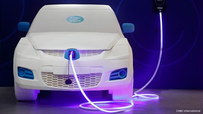 Iran War Fuels EV Shift Amid Global Oil Shock