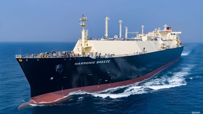 MOL Installs Wind Sail System on Coal Carrier First