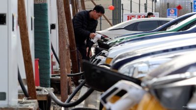 Global Electric Vehicle Demand Rises for Second Straight Month