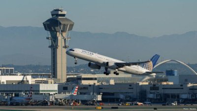 Rising Fuel Costs Deepen Gap Between US Airlines