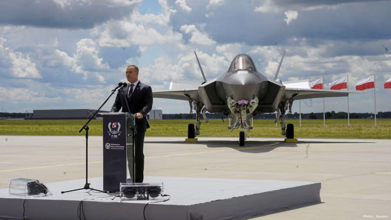 US Offers Poland $4 Billion Defense Loan as Military Ties Grow