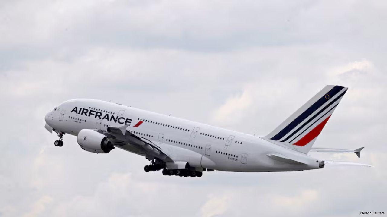 Airbus A380 Wing Crack Checks Raise Fresh Safety Questions
