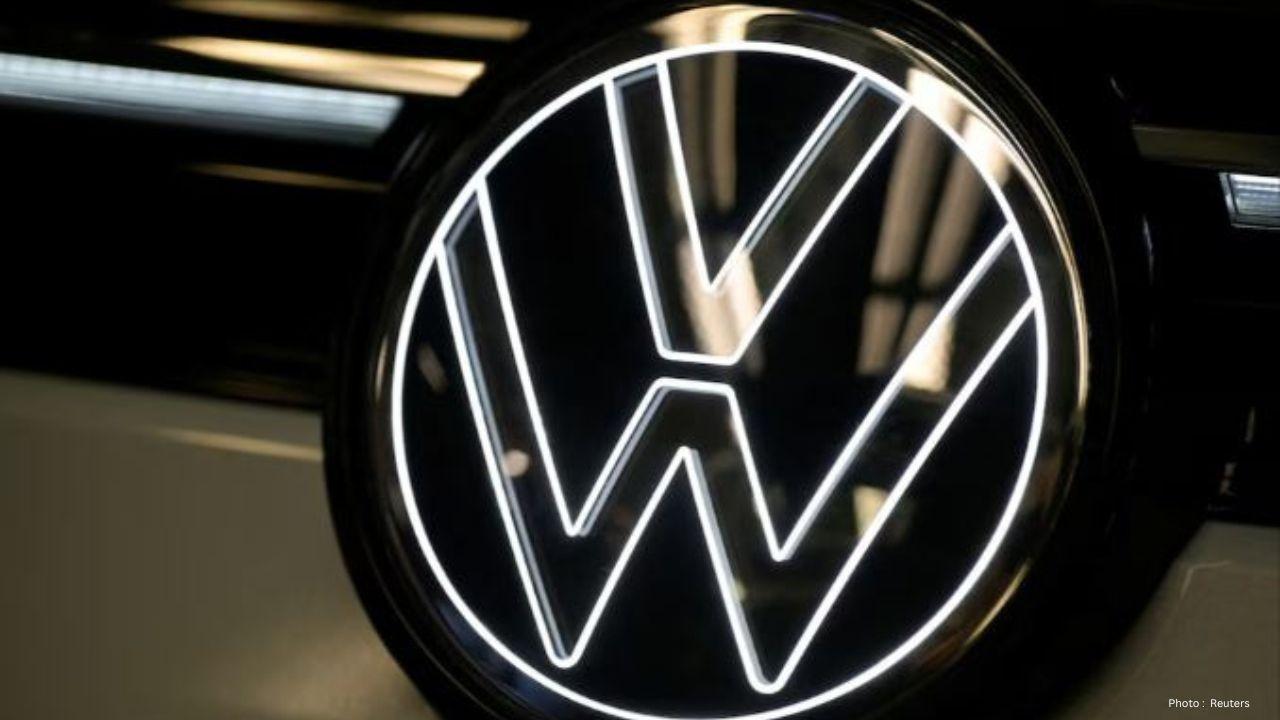Volkswagen Cost Cuts Are a Wake-Up Call for Europe’s Auto Industry, BYD Adviser Says