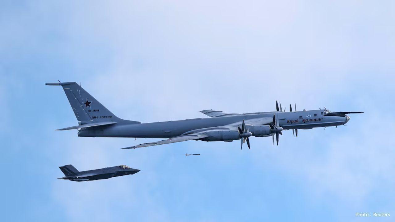 UK Fighter Jets Intercept Russian Patrol Aircraft Near HMS Prince of Wales in Norwegian Sea