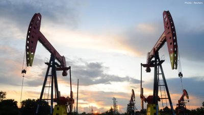 Oil Prices Head for Weekly Gain as Middle East Tensions Threaten Global Supply