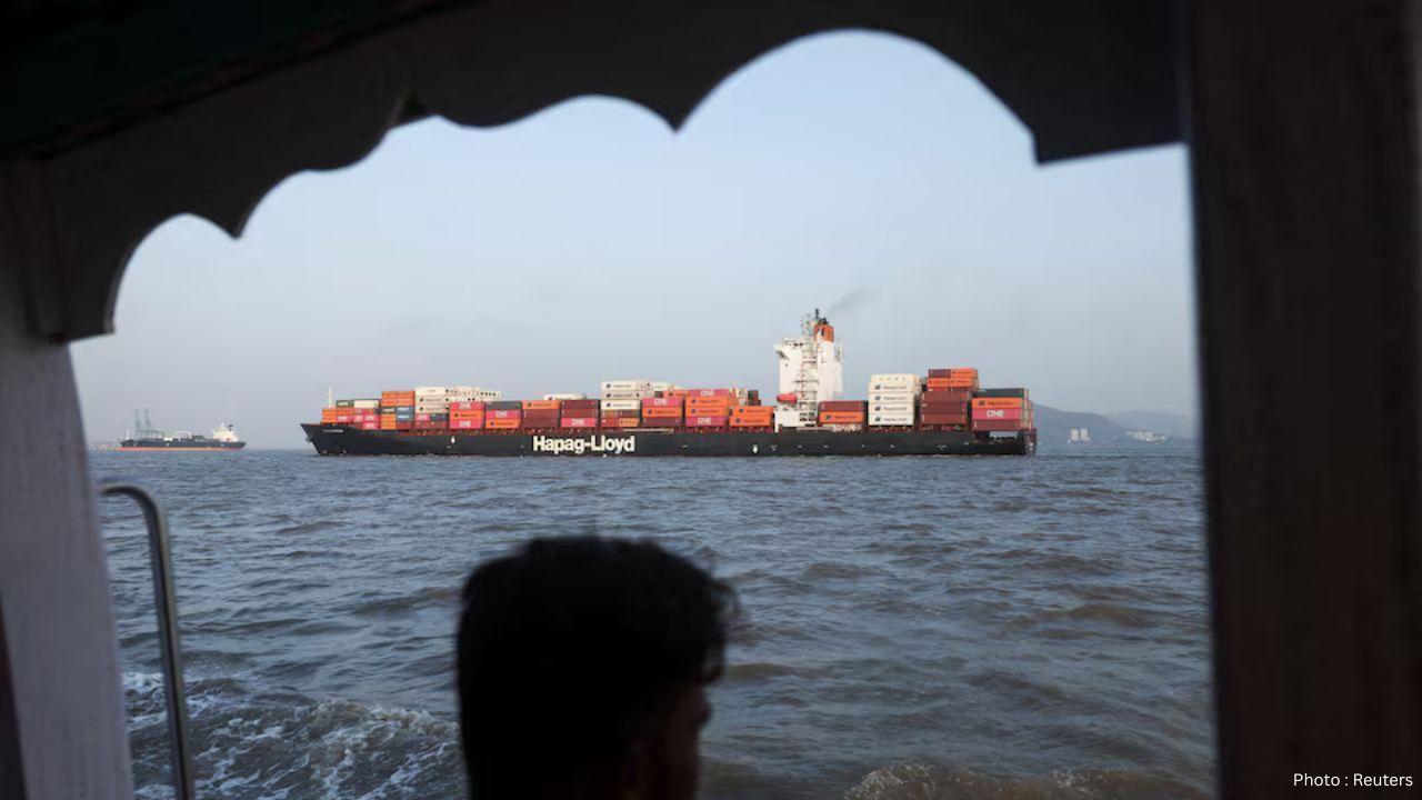 India Bars Deployment of Seafarers on Strait of Hormuz Routes Amid Rising Middle East Conflict