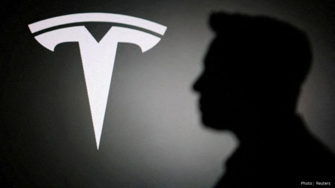 Elon Musk Fuels Tesla-SpaceX Merger Speculation, Cites Growing Collaboration