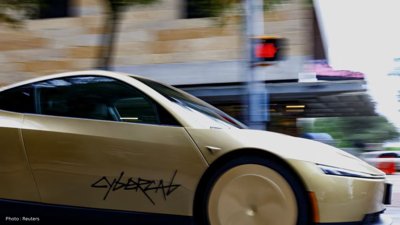Tesla Begins Cybercab Rides in Austin as US Safety Agency Reviews Driverless Vehicle Launch