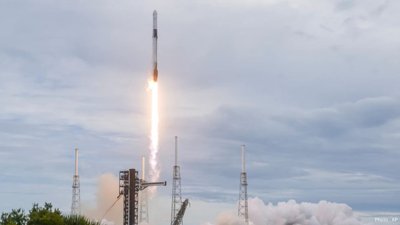 SpaceX Records $4.4 Billion Profit as Elon Musk Opens Door to Tesla Merger
