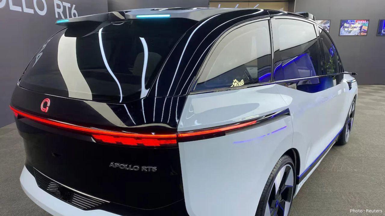 China's Baidu Tests Robotaxis in London, Eyes Driverless Service in 2027