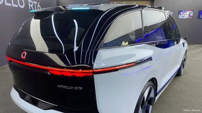 China's Baidu Tests Robotaxis in London, Eyes Driverless Service in 2027